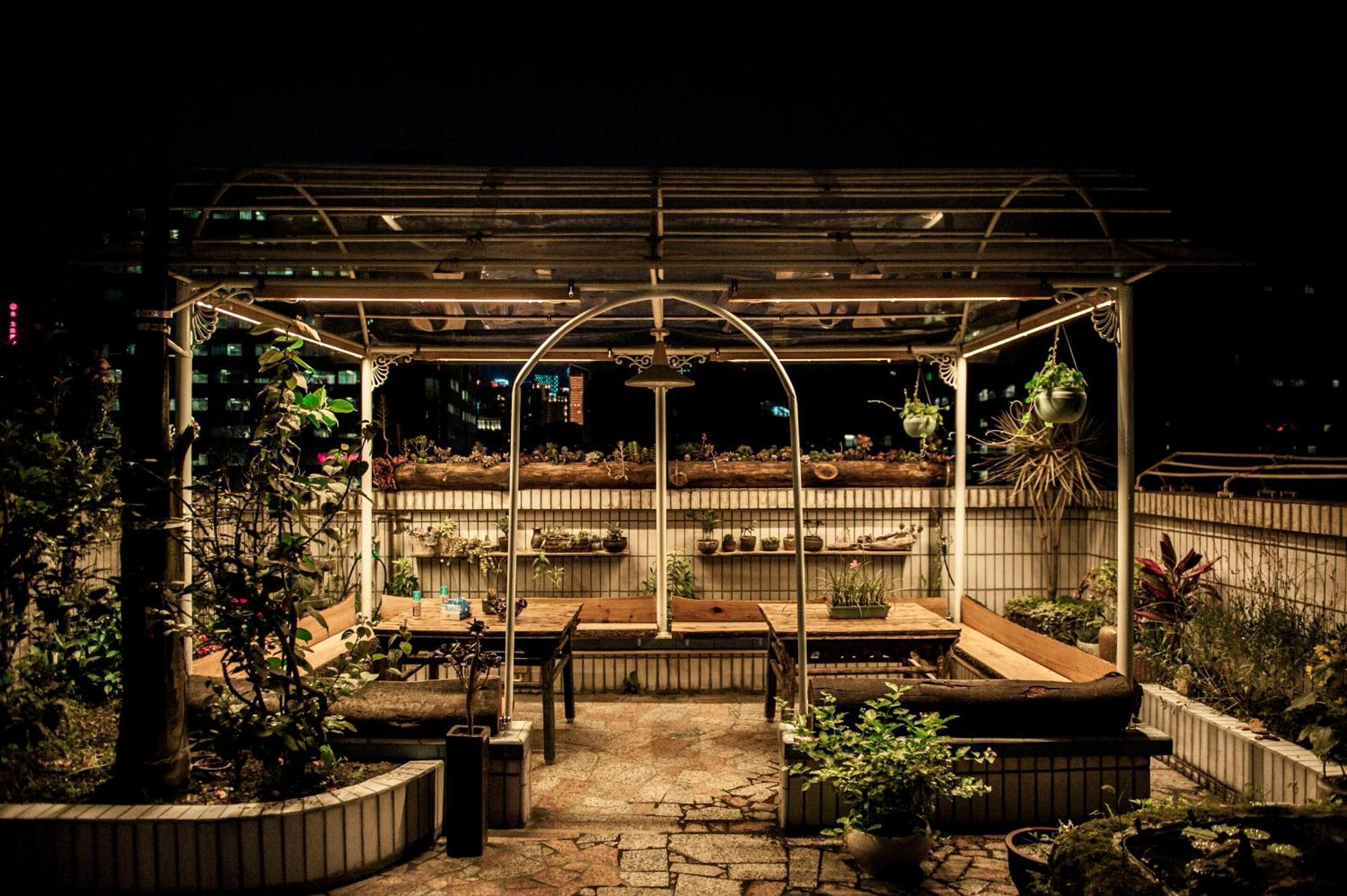 Arthur'S Roof-Top Chengdu Exterior photo